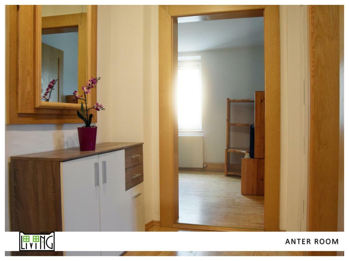 Aco Living - A Cheap Overnight Klagenfurt am Woerthersee Dış mekan fotoğraf