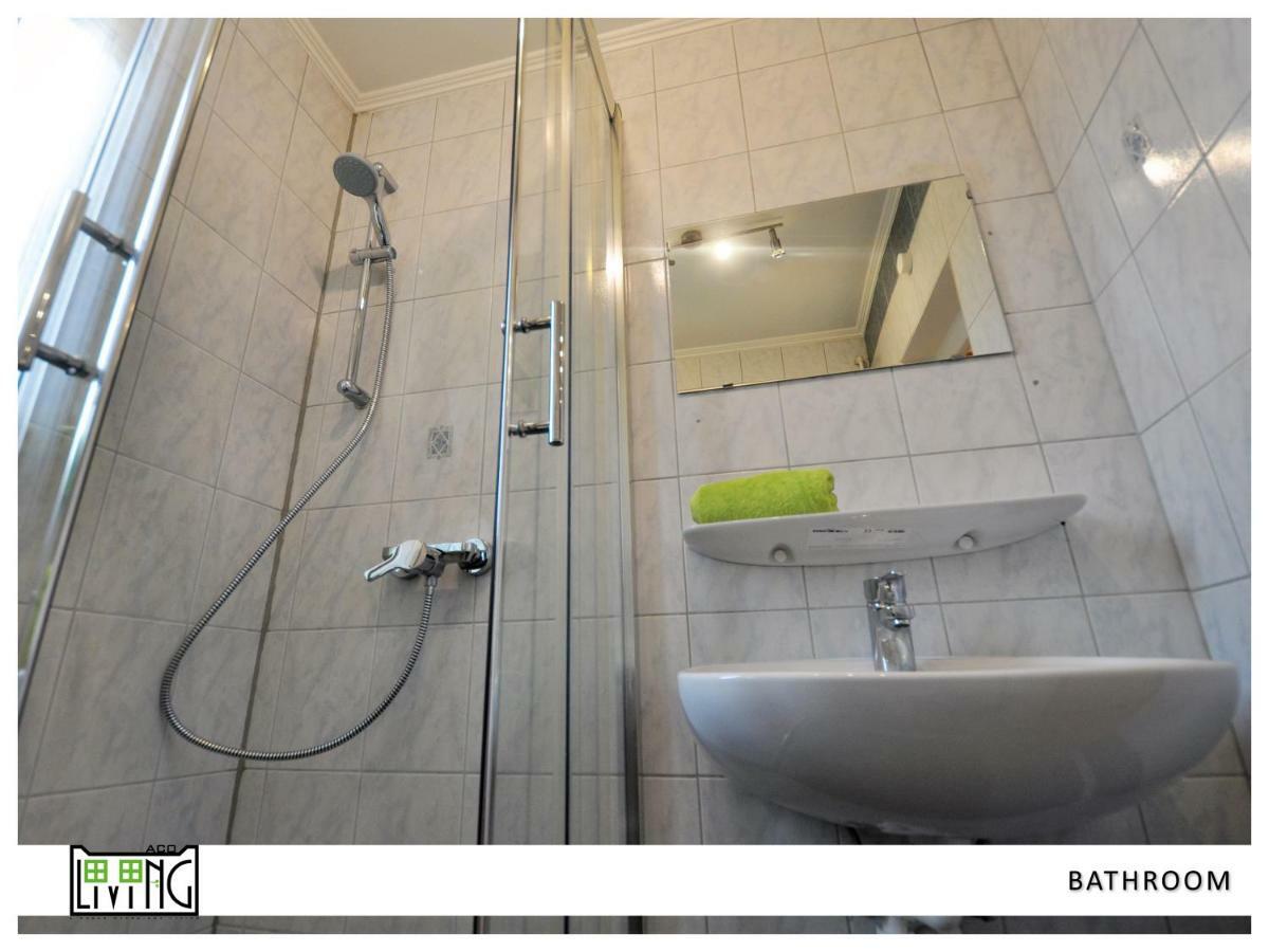 Aco Living - A Cheap Overnight Klagenfurt am Woerthersee Dış mekan fotoğraf